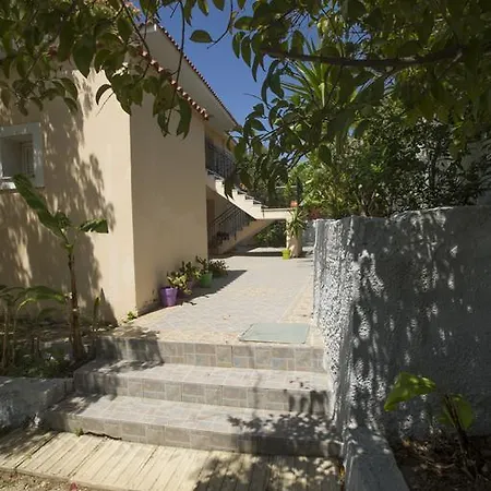 Summer Dream Apartmanhotel Vlaháta